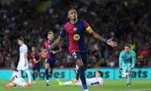 Barca trút mưa bàn thắng tại Champions League